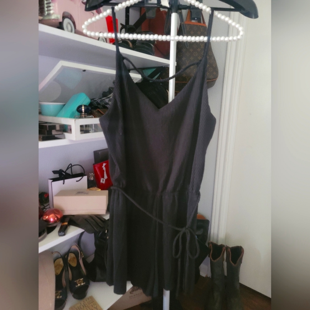 Elegant Black Sleeveless Romper